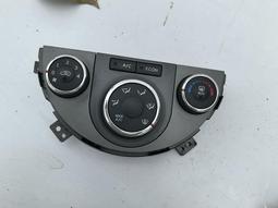 議價出售起亞秀兒空調控制面板，功能完好保證原廠 感興趣的話點“我想要”和我私聊吧～ 歷史價格詳細信息