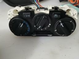 議價出售尼桑騏達頤達軒逸驪威空調控制開關兩個05-10，原裝拆車，拆于09年頤達，圖片上的就是實物圖功能正常卡扣完整包 歷史價格詳細信息