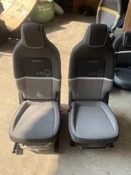 議價出售寶駿E300高配大燈總成 歷史價格詳細信息