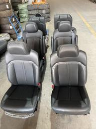 議價出售五菱凱捷混動座椅 五菱凱捷混動電動座椅，前排電動帶腰托，中排腿拖靠背電動帶腰托，皮面紋路新潮帶氣孔，前排帶小桌 歷史價格詳細信息