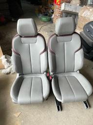 議價出售寶駿rs5高配大燈日行燈 寶駿RS5高配大燈日行燈，原廠拆車件，成色如圖，大燈700，日行燈300一個包郵（遠 歷史價格詳細信息