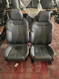 議價出售寶駿rs5高配大燈日行燈 寶駿RS5高配大燈日行燈，原廠拆車件，成色如圖，大燈700，日行燈300一個包郵（遠 歷史價格詳細信息