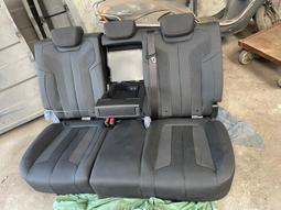 議價出售寶駿rs5高配大燈日行燈 寶駿RS5高配大燈日行燈，原廠拆車件，成色如圖，大燈700，日行燈300一個包郵（遠 歷史價格詳細信息