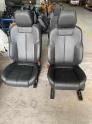 議價出售寶駿rs5高配大燈日行燈 寶駿RS5高配大燈日行燈，原廠拆車件，成色如圖，大燈700，日行燈300一個包郵（遠 歷史價格詳細信息