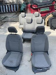 議價出售五菱之光輪胎165/70R13 五菱之光輪胎，玲瓏165/70R13，14，15年的，成色如圖，39一個包郵（ 歷史價格詳細信息