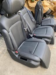 議價出售五菱凱捷混動座椅 五菱凱捷混動電動座椅，前排電動帶腰托，中排腿拖靠背電動帶腰托，皮面紋路新潮帶氣孔，前排帶小桌 歷史價格詳細信息