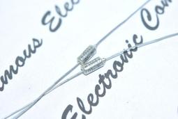 1個 SPRAGUE 150D 33uF 10V 5% MIL 臥式軍規鉭質電容 歷史價格詳細信息