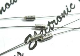 1個 - 美國CDE 066 4700uF 35V 066X4720035HJ2 臥式電解電容 歷史價格詳細信息