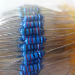 1/2W 0.5W 1R/10R/100R/1K/10K/100K 1% 100只進口金屬膜電阻 歷史價格詳細信息