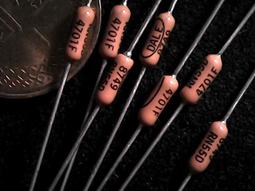 [中谷屋CK03C] 200R 0.1% 1/4W早期含鉛電阻 (99R-990R ) 歷史價格詳細信息