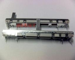 日本雅馬哈 63v8200uf 替6800uf 磨砂皮 AUDIO 功放濾波優質電容 歷史價格詳細信息