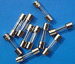 5*20 玻璃 保險管 4A 250V玻璃保險管 5x20mm 一盒100只 W177.0427 歷史價格詳細信息