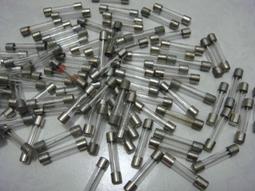 保險絲    < 二手品 >  1支一標 歷史價格詳細信息