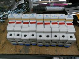 陶瓷保險絲座 2P  軌道式 FUSE SFKN   保險絲尺寸  10*38. 額定電流 32A (D2) 歷史價格詳細信息