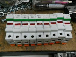 FUSE 保險座5*20 優質保險管座/保險絲座 10A/250V AC X02976 歷史價格詳細信息