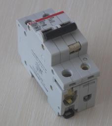 ABB開關插座靣板永致金色86型牆壁開關家用單開雙控一開五孔插座 歷史價格詳細信息