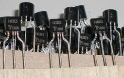 SCR (直流矽控) (NXP BT151-500R ) TO-220AB 500V 12A IGT=15mA 歷史價格詳細信息