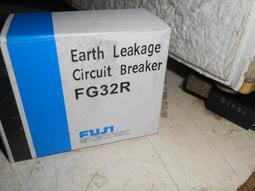 小型安全門開關D4NS-2AF-SJ 4AF-SJ 2BF 4BF CF DF-SJ現貨包郵 歷史價格詳細信息