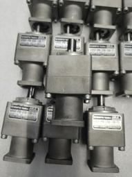 新寶減速機、VRSF-20C-200/400、VRSF-S9C-400/200、成色漂亮詢價 歷史價格詳細信息