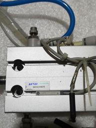 興亞 單抽紙巾架-白色 歷史價格詳細信息