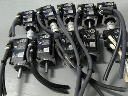 安川100W伺服SGDXS-R90A40A8002 感興趣的話點“我想要”和我私聊吧～ 歷史價格詳細信息