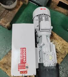 萊寶SV100B真空泵出售，功能包好，抽速100個立方每小時，成色新，需要的聯系 歷史價格詳細信息