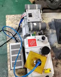 萊寶D16C真空泵 新到一臺萊寶d16c真空泵，剛做完保養，成色九成新，一點噪音沒有，真空度低，，性能極佳，只此一臺， 歷史價格詳細信息