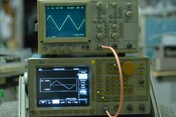 [Trigger]Tektronix TDS784C 1GHz 4ch 數位示波器 歷史價格詳細信息