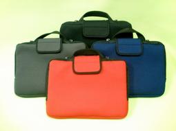 11.11～ 精品文人硯。硯臺文房四寶。  歙硯歙石黑龍潭石。（盜圖必究）  尺寸11.8×11.8×2.8-2923 歷史價格詳細信息