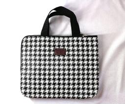 夏雨小舖~GOODS 時尚輕巧 防潑水尼龍 熊熊雙肩後背包包 翻蓋束口後背包 歷史價格詳細信息