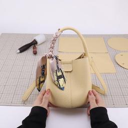 小水桶包 手工編織包 水桶包 編織包 新款沙灘包麻編織包草編包斜跨單肩包韓版休閑抽帶水桶女包 流行 精品 歷史價格詳細信息