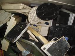 二手17吋 LCD液晶螢幕 一台390元 沒附其他線材/隨機出貨 品號 600 歷史價格詳細信息