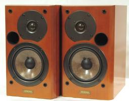 ONKYO D-NFR9 喇叭 (NS-BP200 Usher S520 JBL 4312M II SPEKTOR1) 歷史價格詳細信息