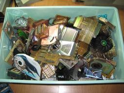 顯示卡 散熱片 綠色2組 黑色2組 二手 合售 電腦零組件出清隨便賣，歡迎大刀砍價 歷史價格詳細信息