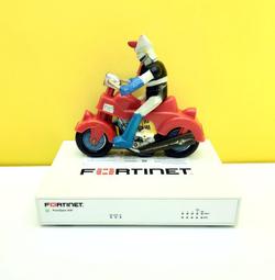 Fortinet Fortigate 800 網路 Firewall 防火牆 , 支援 V4.0 版韌體 歷史價格詳細信息