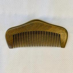 綠檀木髮梳－#綠檀木#髪叉#按摩梳#全身按摩#血檀木#髮梳#梳頭髮#按摩頭皮#綠檀木髪梳#肖楠#原木#刮痧板#按摩#穴 歷史價格詳細信息