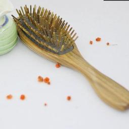 綠檀木髮梳－#綠檀木#髪叉#按摩梳#全身按摩#血檀木#髮梳#梳頭髮#按摩頭皮#綠檀木髪梳#肖楠#原木#刮痧板#按摩#穴 歷史價格詳細信息