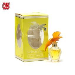 Nina Ricci 蓮娜麗姿經典蝴蝶結造型金色石英皮帶手錶 珍珠母貝錶盤 9成新有原廠盒 機能行走正常非天梭 歷史價格詳細信息