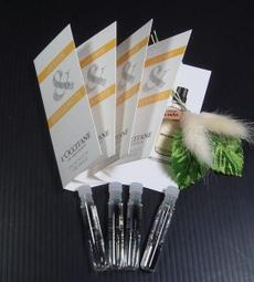 [全新][L] bossini SESAME STREET 芝麻街 聯名 米白 仿古水洗 T 歷史價格詳細信息