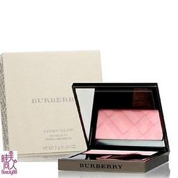 Burberry 蠶絲混羊毛 220*70 披肩圍巾 專櫃購買 附原盒 紙袋 防塵袋 購買證明（去個資）僅使用一次，近乎全新 經典格紋但有帶金屬光澤 相當好看 歷史價格詳細信息