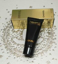 全新Chanel香奈兒超重工水鑽徽章皮靴黑色，靴子41碼， 明星同款，已絕版，全新 可走驗貨寶，全新正品有防塵袋，驗貨寶 歷史價格詳細信息