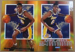 EDDIE JONES 1998-99 SkyBox Thunder - Bringin' It 摺疊長卡 歷史價格詳細信息