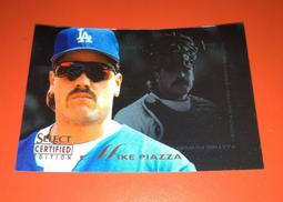 Mike Piazza 雷射亮面美卡 2000 Fleer Showcase #46 WBC 義大利隊 歷史價格詳細信息
