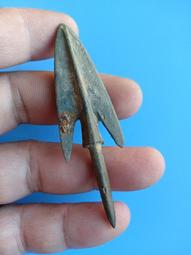 春秋戰國雙翼箭簇2#，尺寸約2*5.7厘，品好包老，水坑 古玩 老物件 舊藏 -6884 歷史價格詳細信息