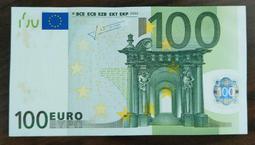 歐洲 綠色 V領收腰九分袖洋裝 650元 歷史價格詳細信息