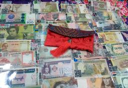 不真不要錢 沉香手串 08顆 保真老料加里曼丹沉香 情侶 文玩手鍊 沈香手珠 降真手珠 沈香佛珠 佛珠項鍊 招財~潮流飾品 歷史價格詳細信息