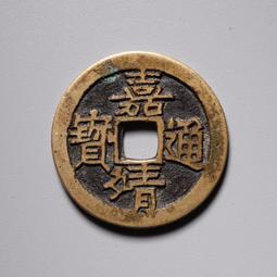 明代傳世雙龍戲珠銅鏡，聞德評級82分，版膜非常漂亮，龍鱗清晰85 歷史價格詳細信息