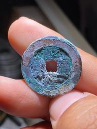 奶油白綠銹乾隆通寶寶源局角頭雙點通，直徑24，厚1.36，重 歷史價格詳細信息