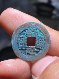 奶油白綠銹乾隆通寶寶源局角頭雙點通，直徑24，厚1.36，重 歷史價格詳細信息