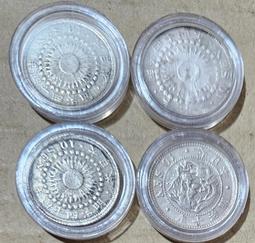 一次賣十副全新未拆封: 4副長榮hello kitty+5副卡通塑膠含外殼 撲克牌 歷史價格詳細信息